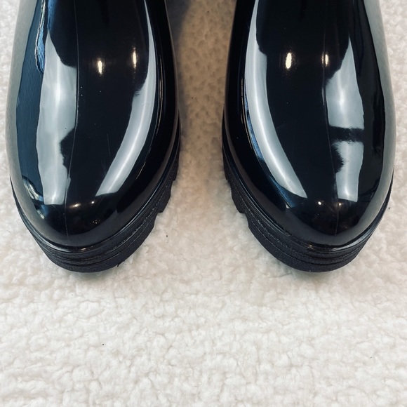 FRENCH CONNECTION • Black Chelsea Ankle Rain Boots - Picture 7 of 16